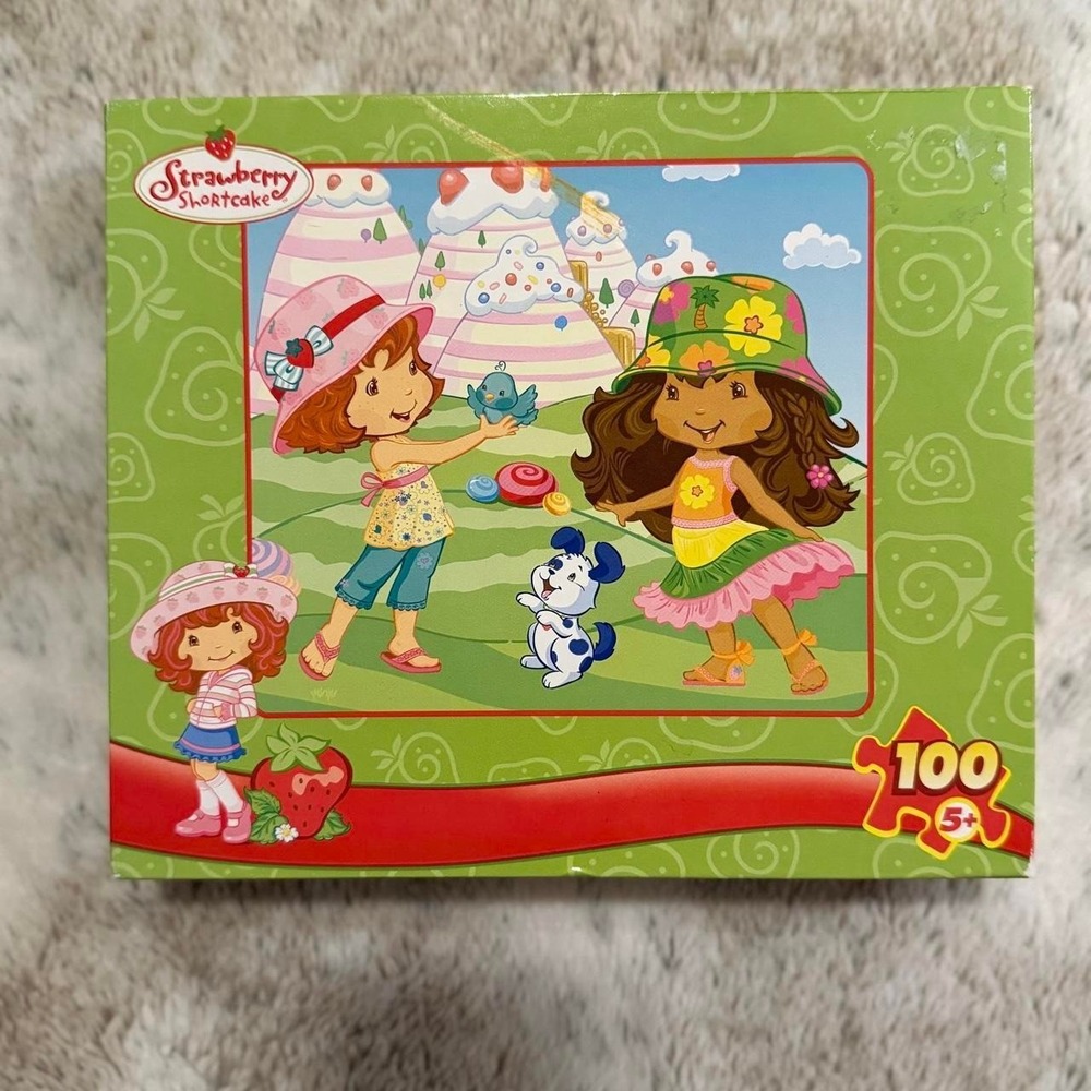 NIB strawberry shortcake 2007 puzzle